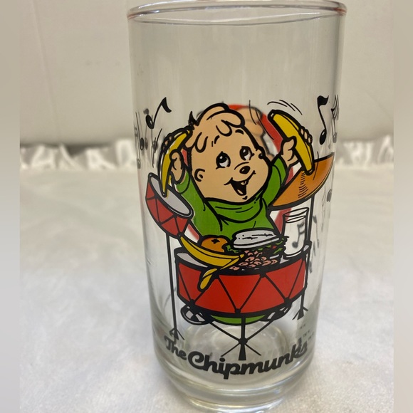 Vintage 1985 Theodore The Chipmunks Collectors Drinking Glass - Picture 1 of 12